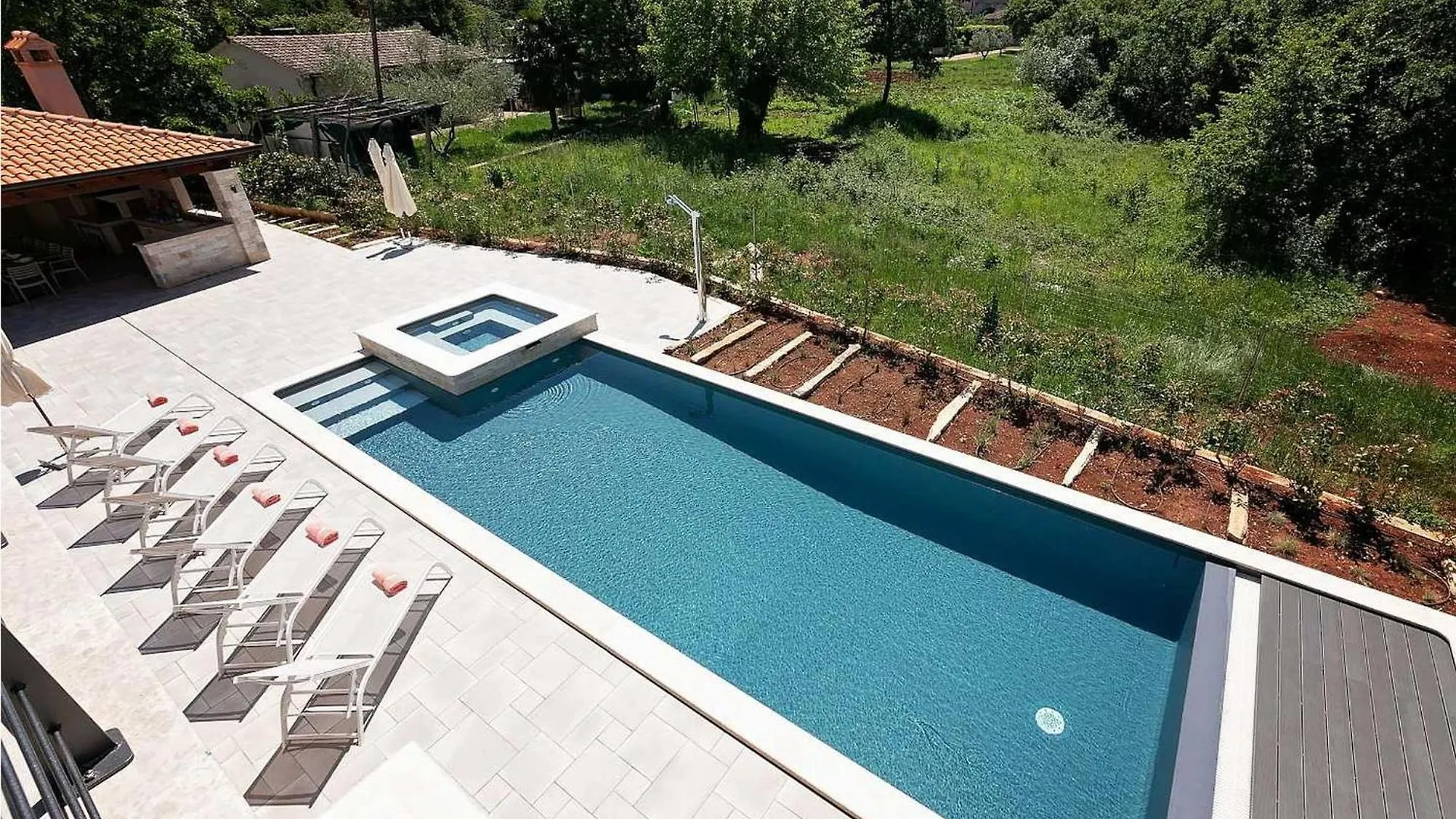 Holiday home Villa Denis Cerjani
